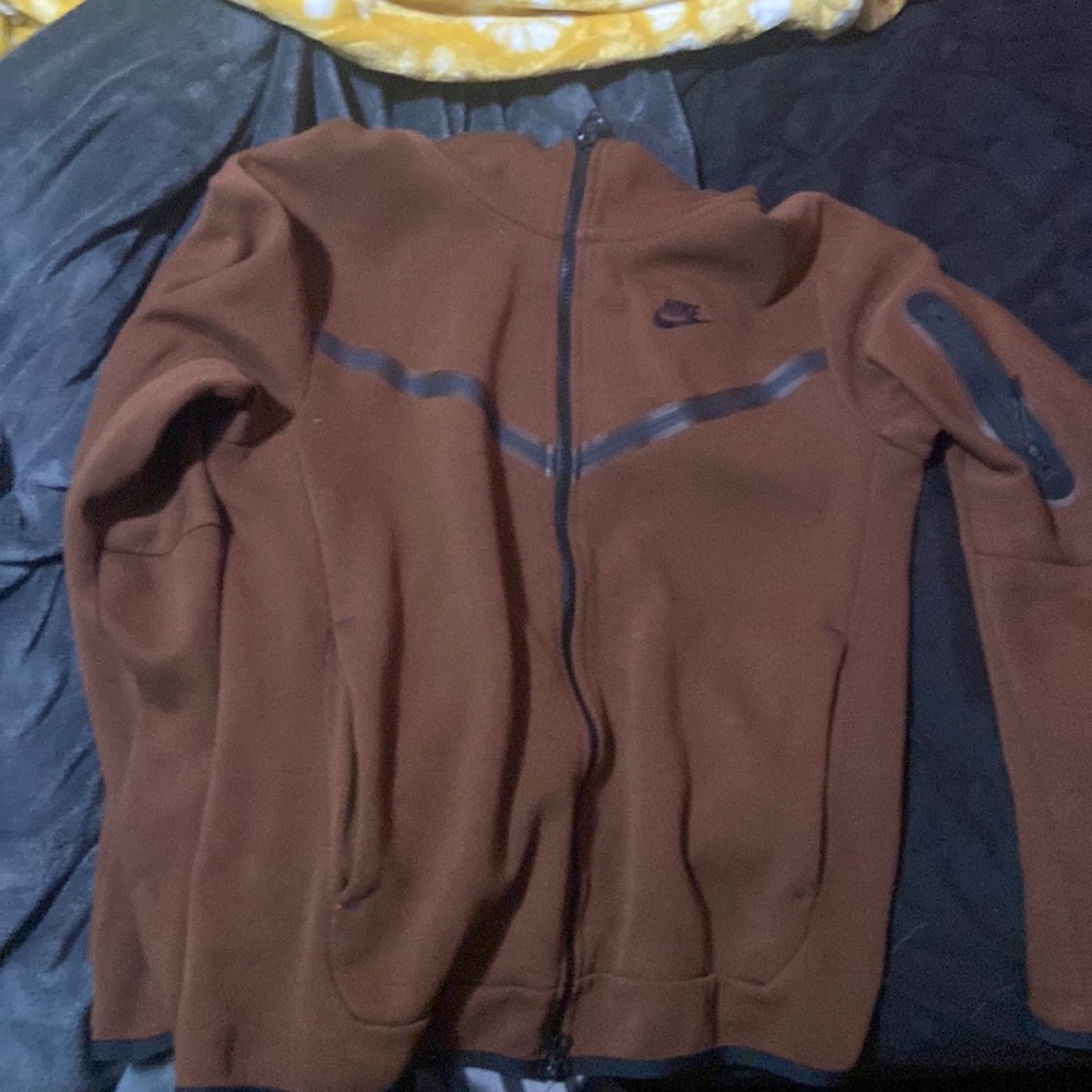 Nike tech